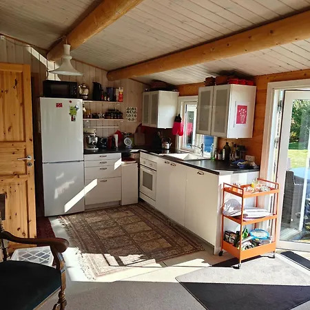 Charmerende Norsk Bjaelkehytte Med Fibernet * Slagelse